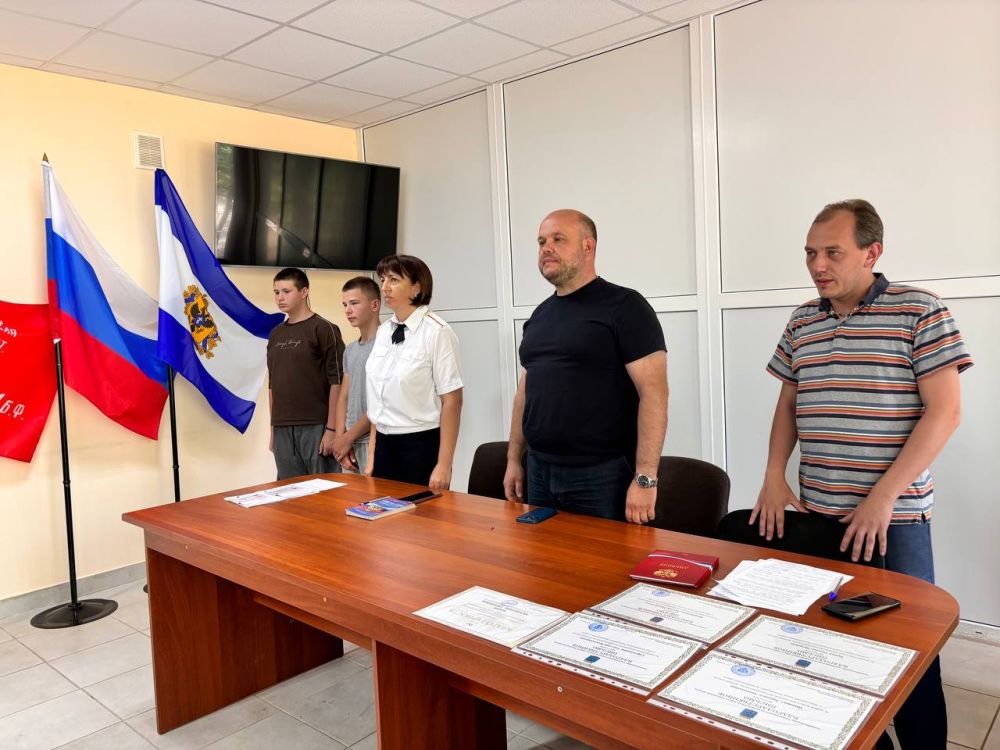 В День России отметили наградами алешкинцев, внесших вклад в развитие региона