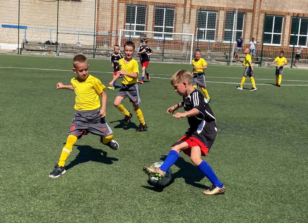 В Международный день детского футбола на игру в Скадовск пригласили малышей из прифронтового села