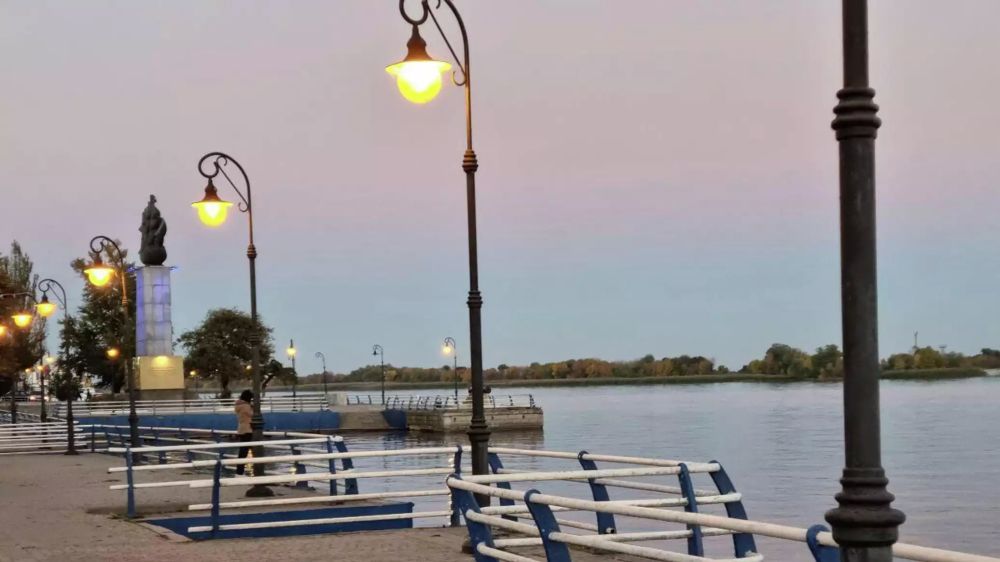 Херсон остался без электроэнергии после серии взрывов