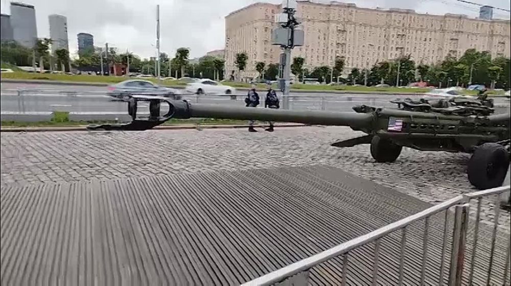 ������ �������� ��������-���������� �������� ��������� ������������ ����������, ���������� �� ��������� ����, � ����� ������