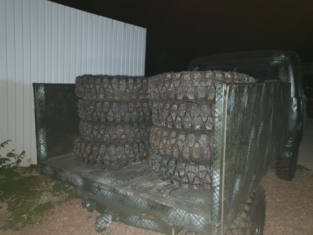 ������ ����� ���� ���������� ������ �OYOTA 4RUNNER ��� ����������� � ����������� �����������, �������������� ��������� ��������� ������ ��� ������