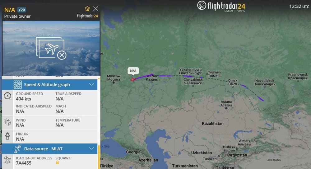 flightradar24 ��������� ���������� ������-������������ ��������� Y-20A ����� ����� � ������
