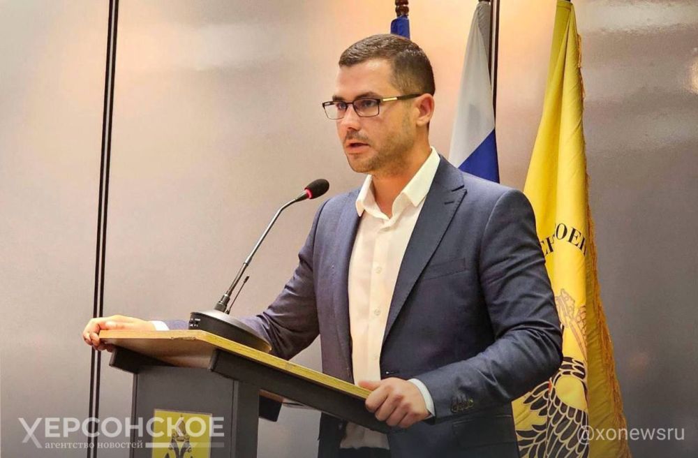 Артем Лагойский, и. министра культуры Херсонской области, Председатель региональных отделений Ассамблеи народов России и Российского исторического общества: Поздравляю Херсонское агентство новостей с годовщиной работы в нашем регионе