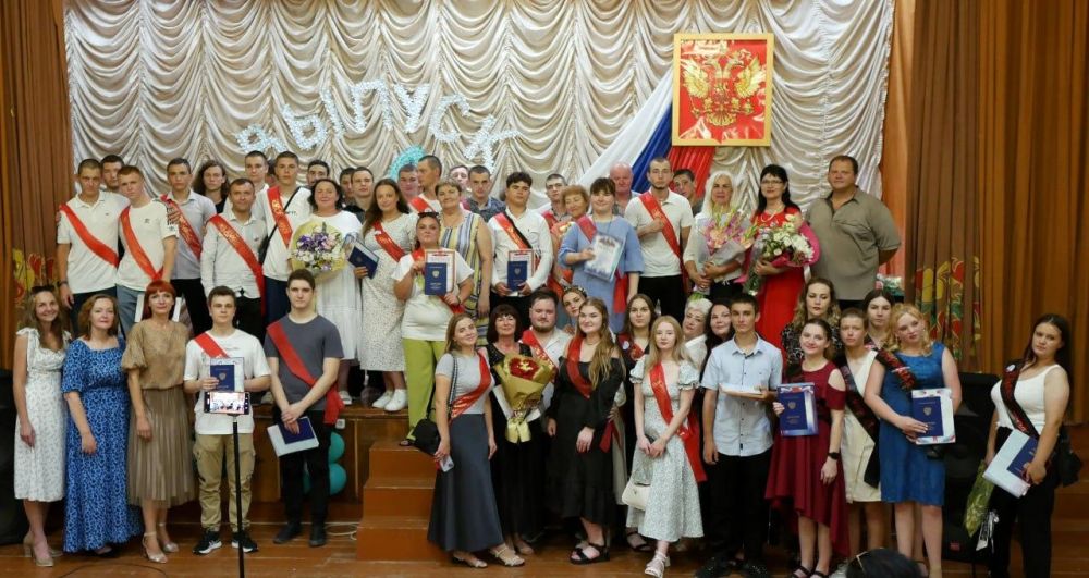 ������� ��������� �������� ������ ������� � ������������� ����������� � ���������� �������� ����� ������������