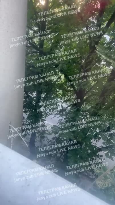 �������, ��. ������. ������� ������ �����, ��� �����-�� ������ ����� �� ����� � ������� � ��������. � ������� �� ������������ ������� ������ �� ������ � ����������� � �����