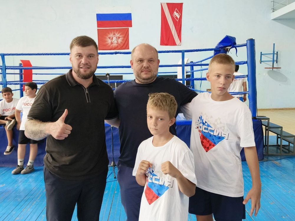 Сегодня в честь «Международного дня бокса» состоялся товарищеский матч в Скадовском дворце спорта