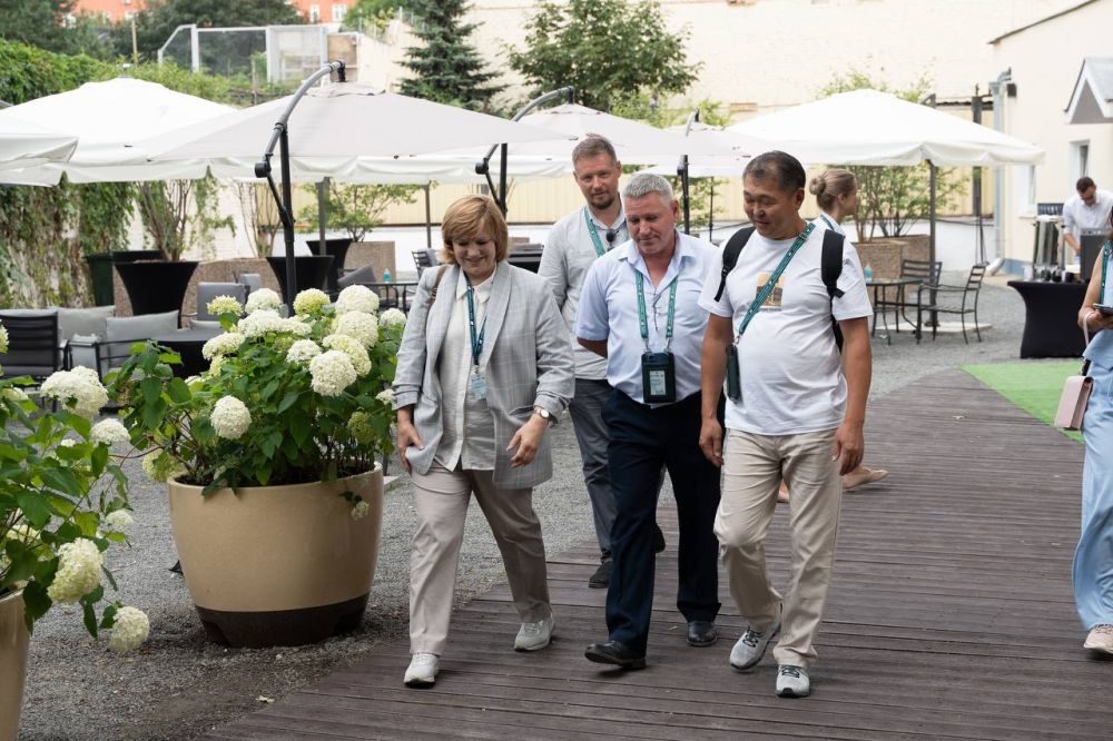 ���������� ���������� "�������-����" ������ ������� � ��������� ������������� ������������� ������� � ���������� ��������