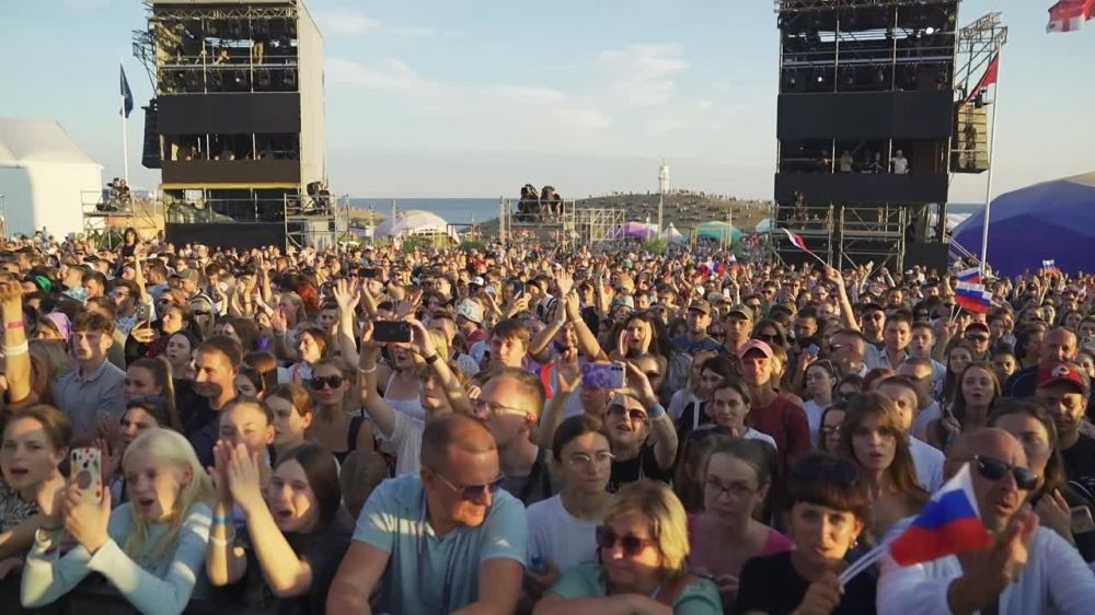 ����� �� ��������� ��������� ��� ���� ����������� ���� � ����������� ����������� Akmal' � �������� ������� ��� ��