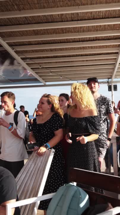 ������ MIRAVI � �������� ������� Puffy Puff ����� ������ ���������� ����