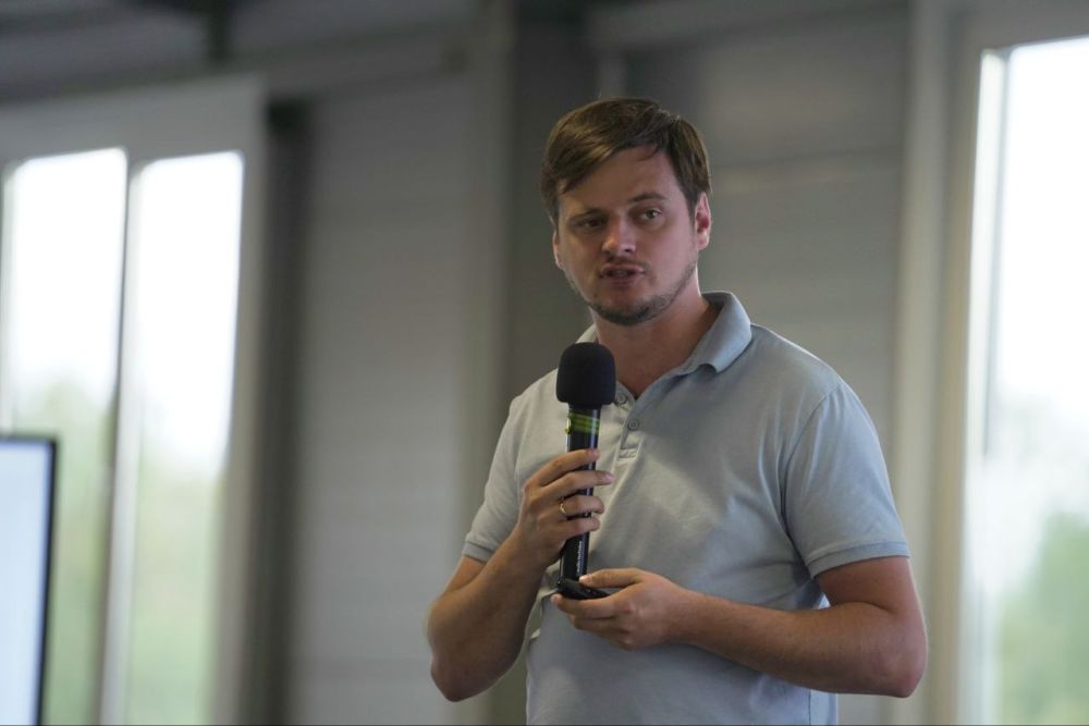 ���� - �����. ���� ���� � ��� �����, ��� �� ��������� ������ ��������������� ���������� ���������������� ������ "����", � ������ ���� ������������ �� ���������� ������ � �� ����������