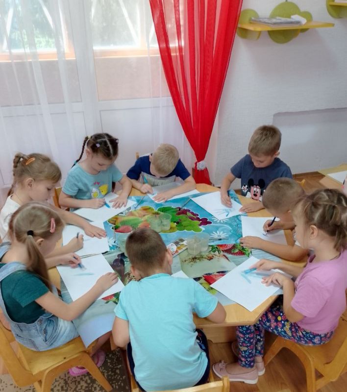 В детском саду «Солнышко» прошло занятие на тему: «Дети хотят мира»