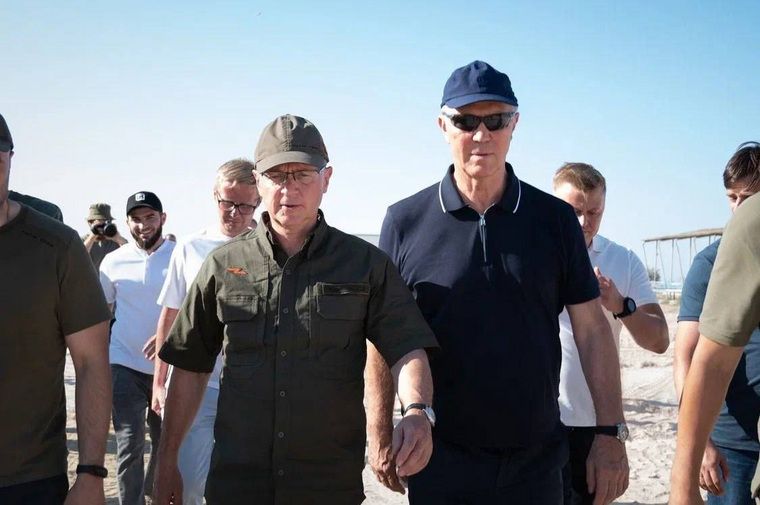 Кириенко проверил, как идет строительство филиала «Тавриды» в Херсонской области. Фото