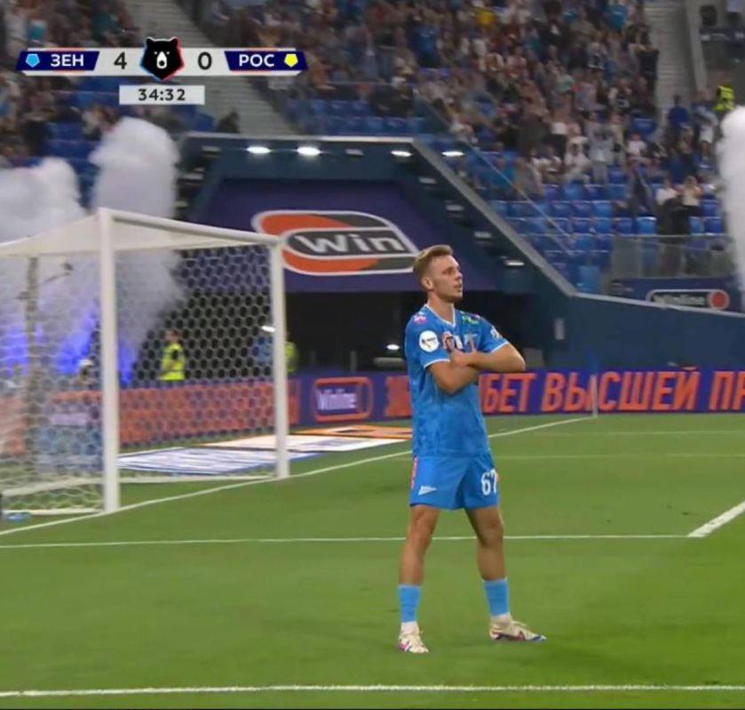 ������ ������ ������� 4:0 � 35-� ������ � ��������� ������� �����