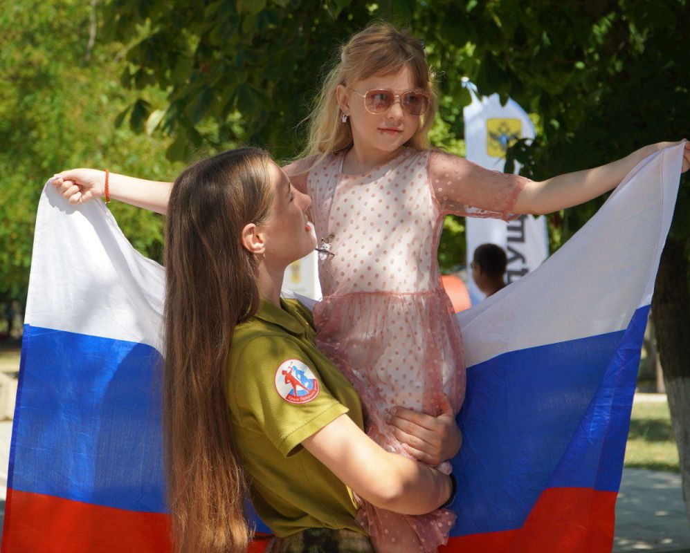 Фотоконкурс, посвященный первой годовщине образования Министерства молодежной политики Херсонской области состоялся