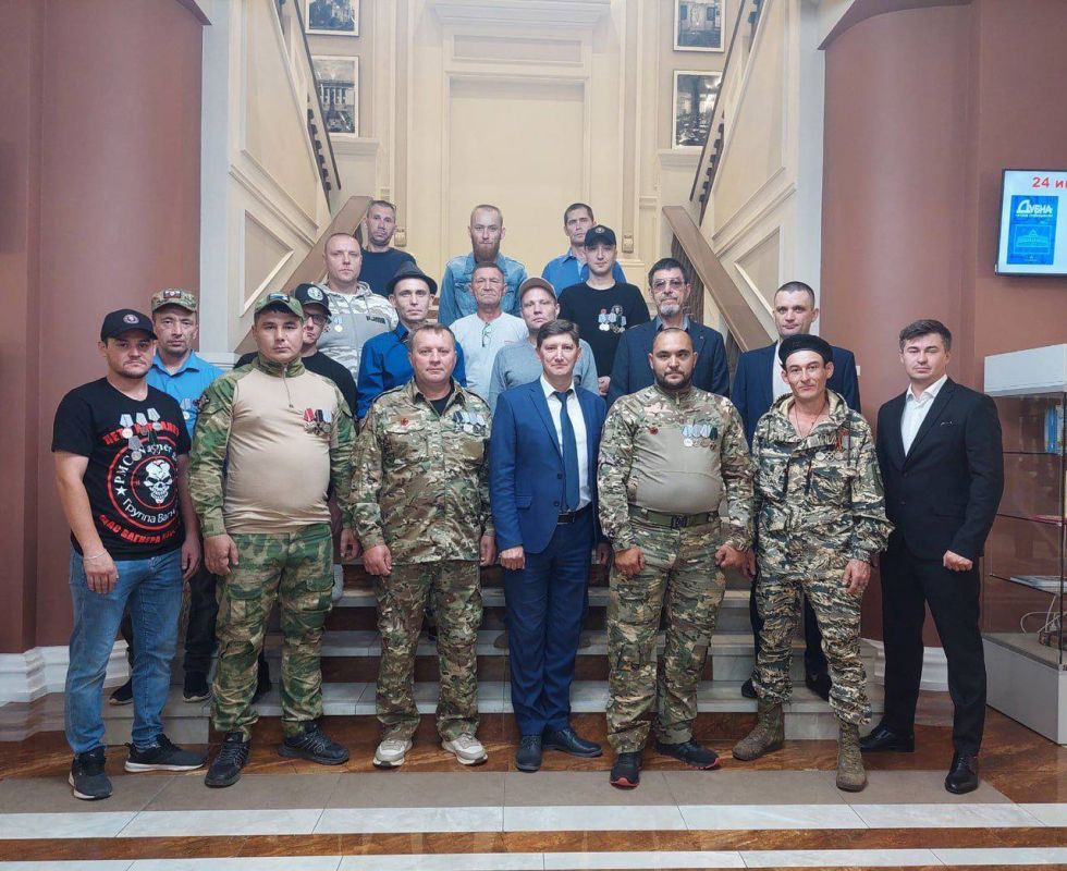 ������ � "��������". � �������� ����������� ������ ��� "������" �������� ������������� �������� ������ ��������