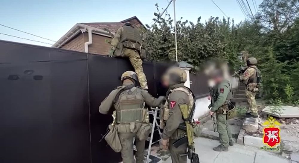 � ����� ��������� ������������� � ������������� � �������������