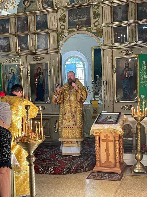 � �����������, 18 �������, ������� ���������� � ����������� ������� �������� ������������ �������� � ��������� ����� �. ��������� � �������� ����� �������� ��� �����