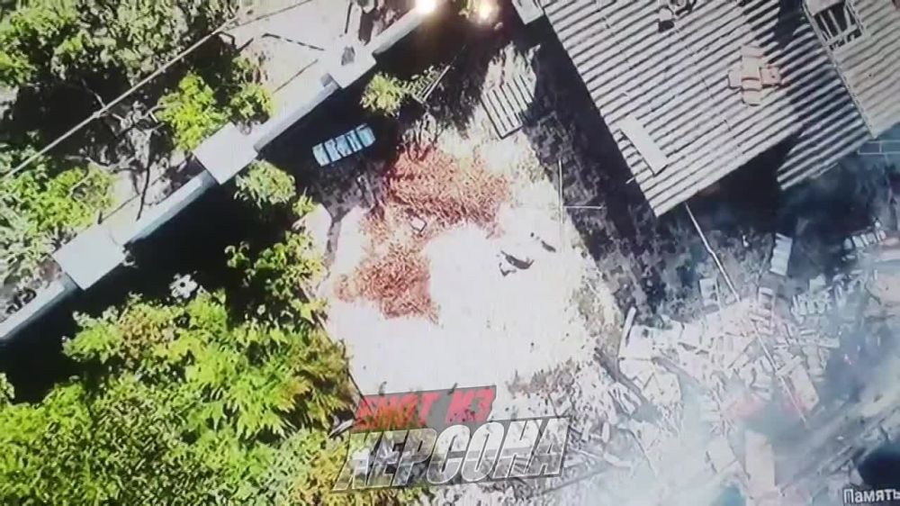 ���� �� �������: � ������� ���� ������. ��������� �������� ����� ������ ����� ������. � ���������� - ����� ��� � 3 ����������� ������ ������� �������. ��� ����, ���� �� �����, ���, �� ������� ��������, ��� �������� ����� ����-���� ��� ��������