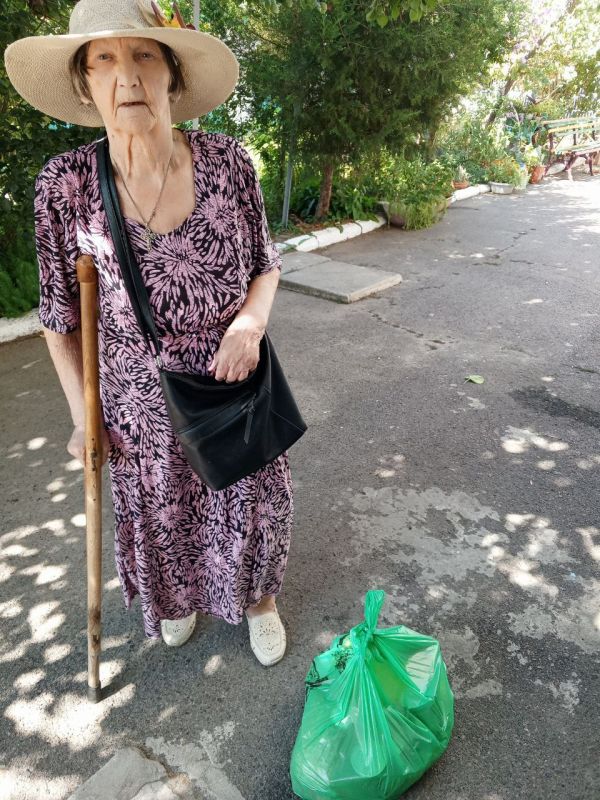 В территориальном управлении Скадовска выдали 340 продуктовых наборов гуманитарной помощи