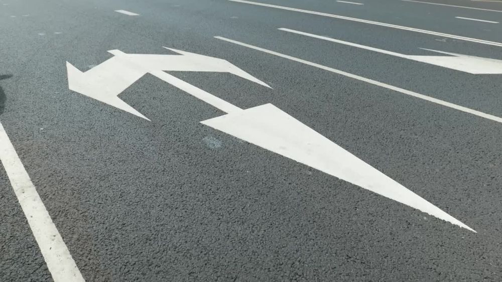 Поток автомобилей по сухопутному коридору в Крым увеличился в 2 раза: об этом заявил вице-премьер Марат Хуснуллин