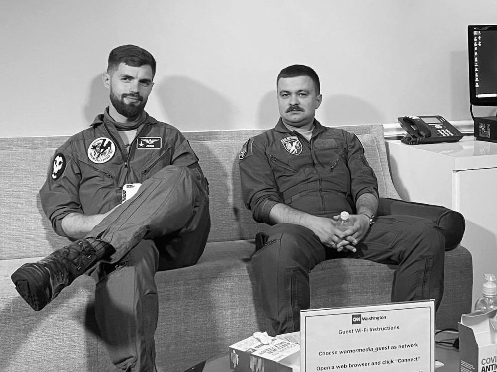 "F16 ����������� ������ ������� "Moonfish" ����� ��� ���� �������-�������� ���������� Patriot ��-�� �������������� ����� ���������������", � ������������ ���������� ����� ������� ������ ������� ��������