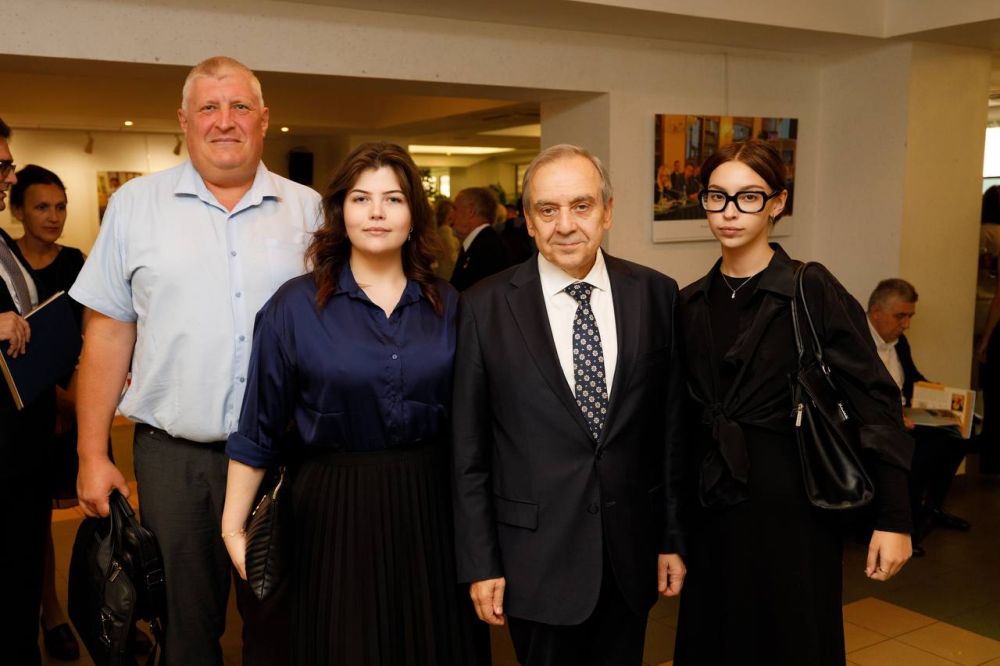 ��������� ����������� ����������������� ���������� ������� ��� ������������� �� ������� ������� � ������������ 10-������� ������ �������� ����������� ����������������� ���������� ���� � ������