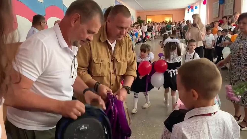 Игорь Кастюкевич: Торжественную линейку посетил в школе Великих Копаней Херсонской области.