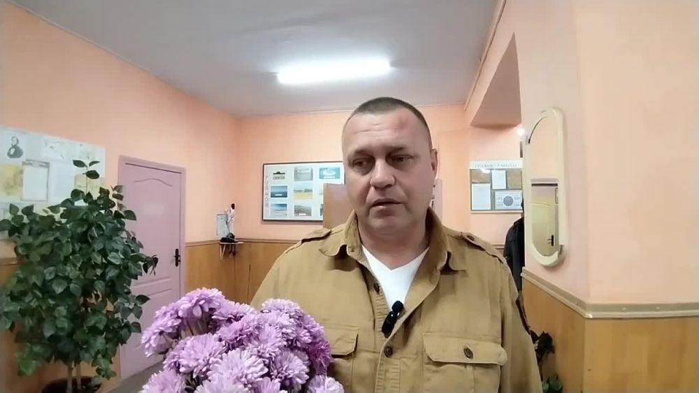 Игорь Кастюкевич: С Днём знаний! . Поздравляю всех учителей, родителей, учеников, бабушек и дедушек с этим праздником! У...