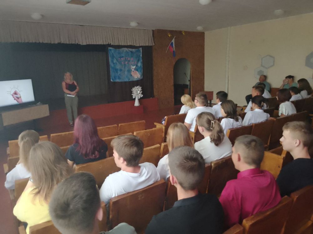 � ������������ ����� ������ �����������, ������������ �� ��� ������������ � ������ � �����������