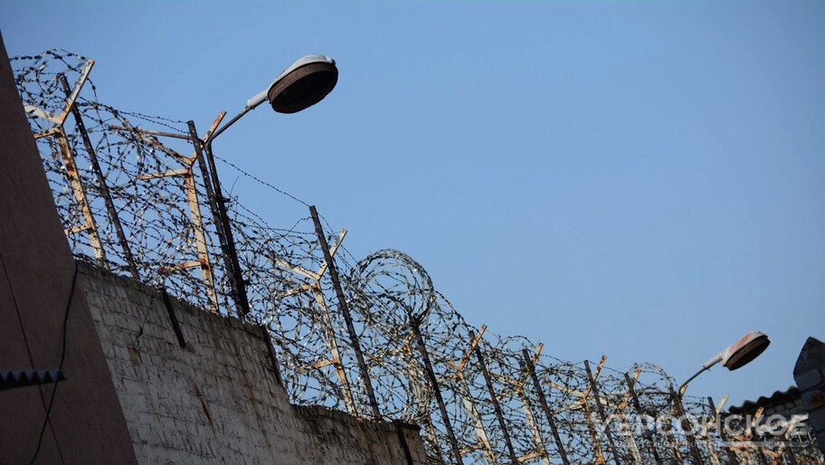 ���������� ������� ������� 4 ���� � 1 ����� ������� �� �������������� ������������