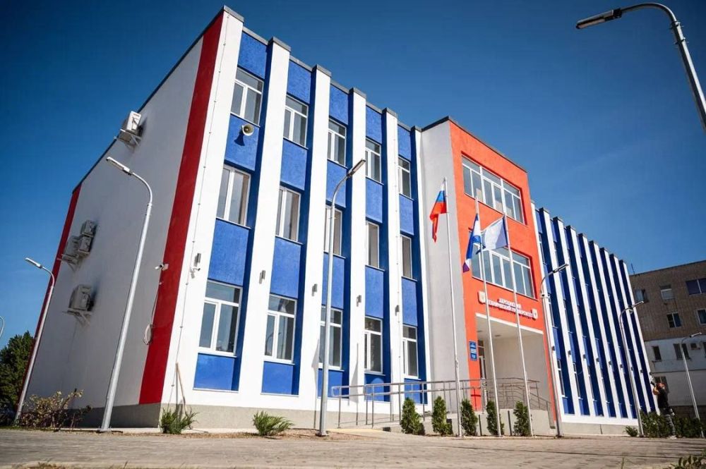 Владимир Сальдо вместе с Маратом Хуснуллиным осмотрели главный корпус Херсонского технического университета