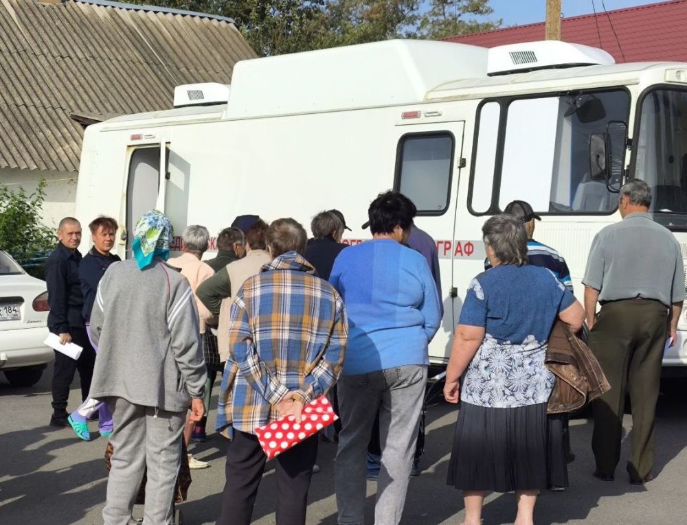 ����� 900 ������� �. ��������� ������ ������������, 90 ��������� � ����������� �� ���� ������������ ��������� �� ��� ������