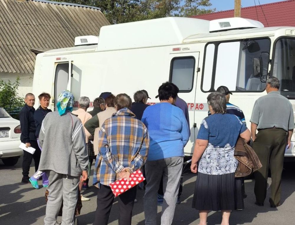 ����� 900 ������� �. ��������� ������ ������������, 90 ��������� � ����������� � ����������� ��������� �� ��� ������