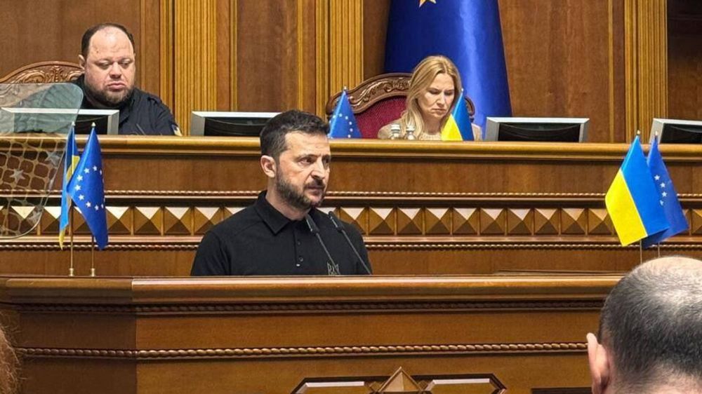 Зеленский в Раде, города без света, бои, обстрелы, эвакуация. Главное на Украине на 13:00 16 октября