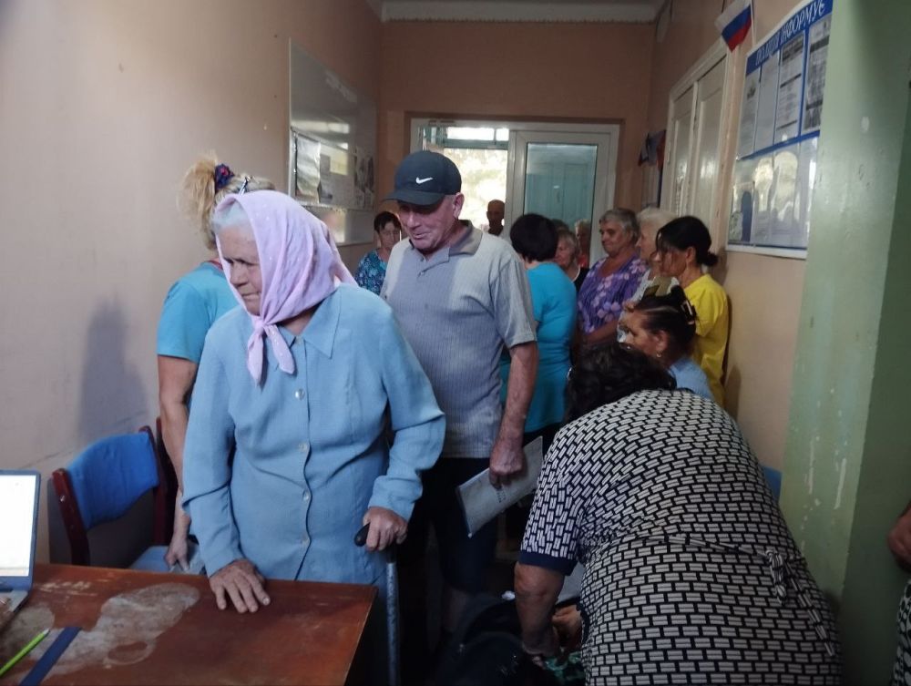 Александр Дудка: В территориальном управлении Михайловка выдали гуманитарную помощь