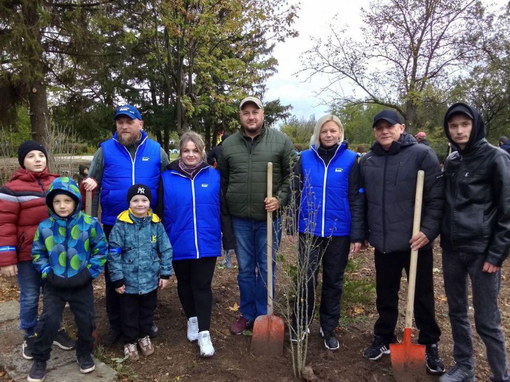 ������ 100 �������� � ����������� �������� � ���������� ������������� ������ �� ��� ����