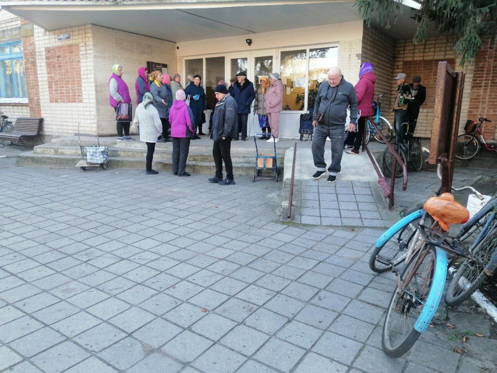 Александр Дудка: В территориальном управлении Лазурное выдали гуманитарную помощь