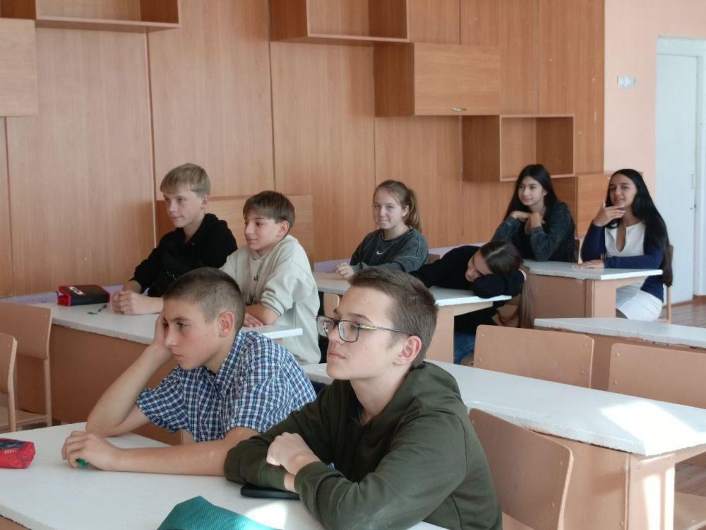 ������� ��������������� ����� ���������� ������ ����� ������ �������� �������: ������ �����