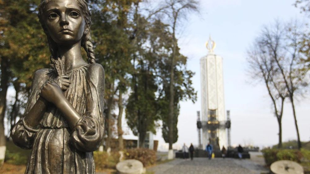 В Херсонском селе Новая Маячка обнаружили памятник жертвам «голодомора»