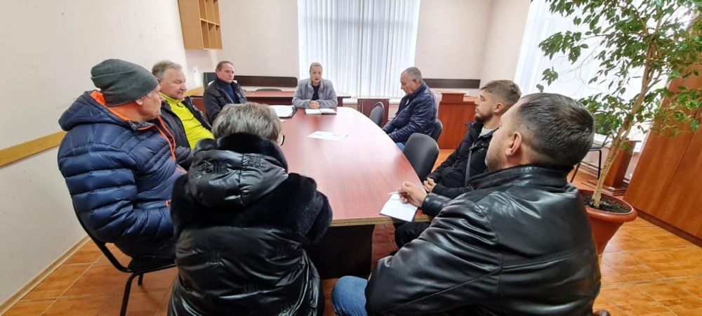 Исполняющая обязанности руководителя Службы занятости населения Херсонской области Ирина Мордачёва, провела рабочую встречу с работодателями пгт