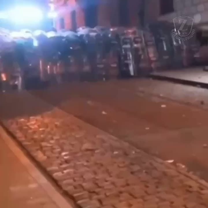 �� ������ ������� ��������� "���������", � ���������� "��������" � �����