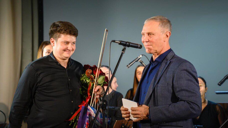 �������� ����� ���������� ��������� �� ������� ����� ���������� ��������