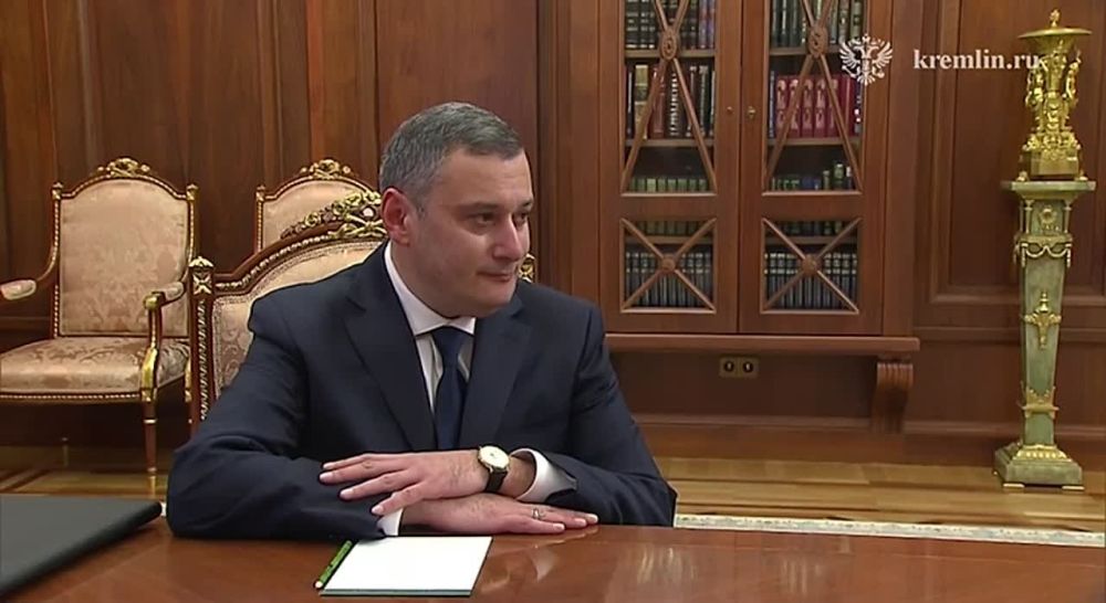 Указом Президента Александр Хинштейн назначен временно исполняющим обязанности губернатора Курской области