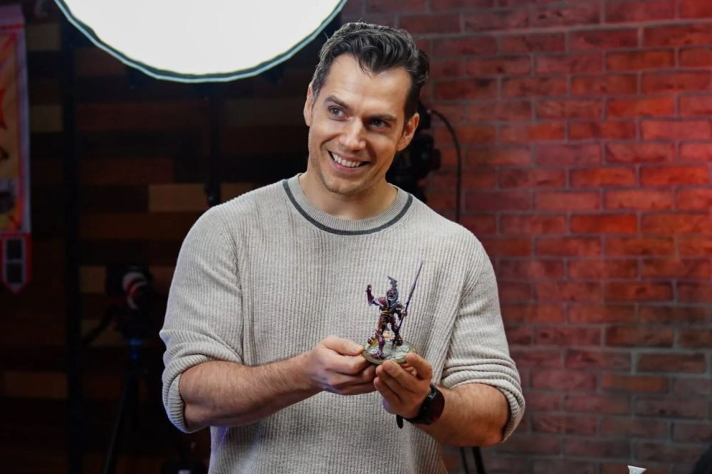 Amazon ��-���� ������ ������ �� Warhammer 40,000 � ����� ��������