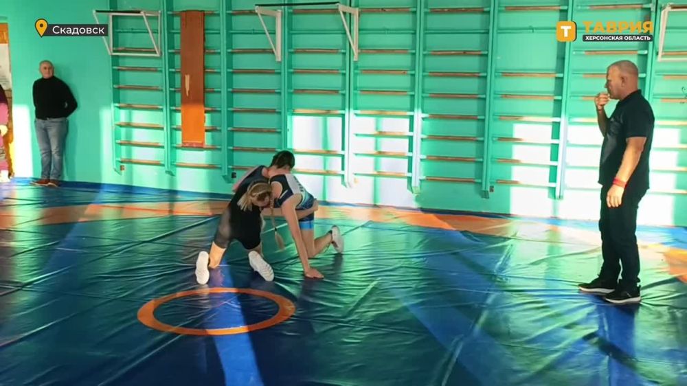 В Скадовске состоялся кубок-турнир по вольной борьбе в честь воинов и участников специальной военной операции