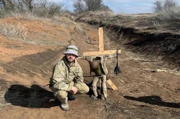 Украинский командир полковник ВСУ Олег Побережнюк, связанный с "имитацией распятия" подчиненного, обвиняется в коррупции