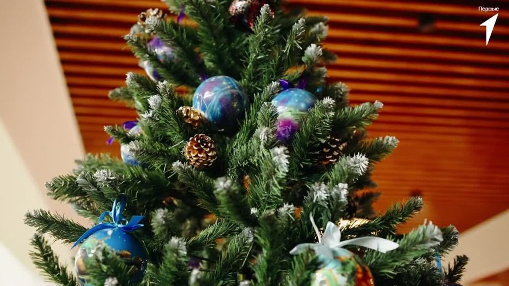 ����� 200 ���� ������ �� ���������� � ����������� �������� ����������� � ������������ "���������� �����������" � ������, ������� �������� ������