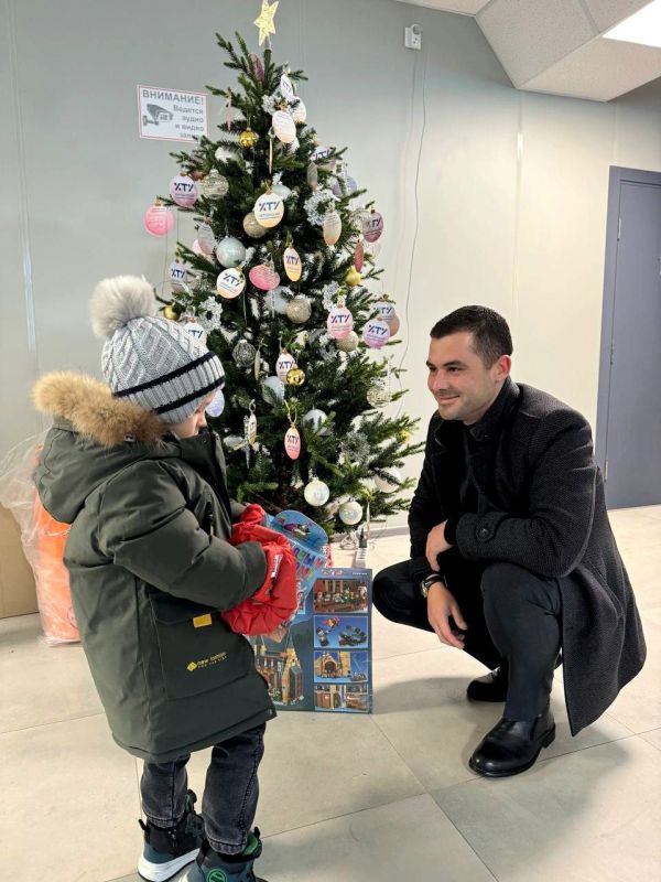 Министр культуры Артём Лагойский осуществил мечту маленького Марка из Геническа