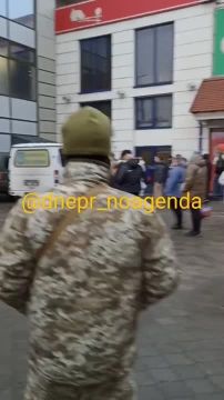 Украинская полиция и сотрудники ТЦК избили мужчину в Днепропетровске