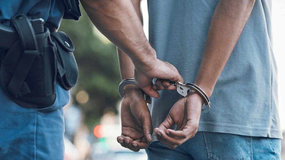 ������ ���-������ ������� � ���� � ������� ���������